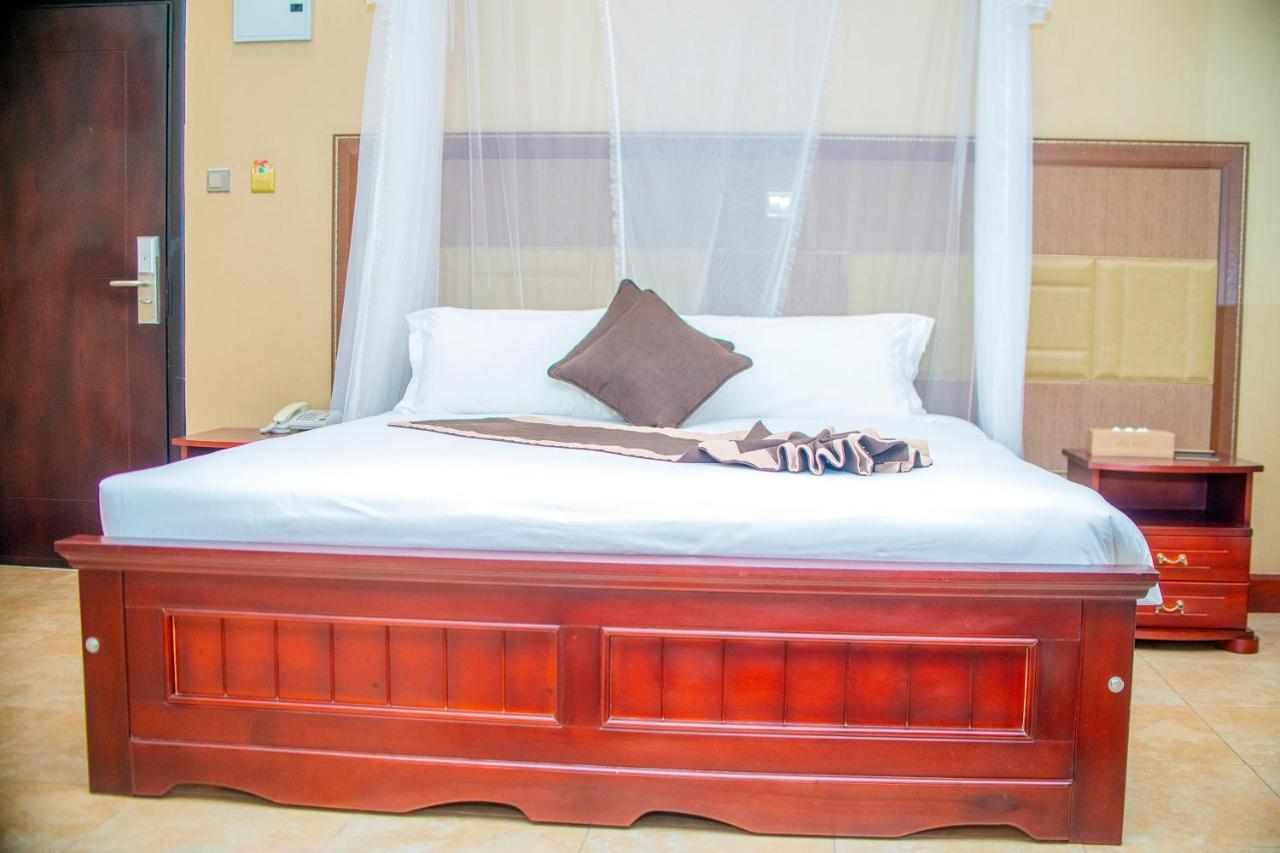 Hera Hotel 캄팔라 외부 사진