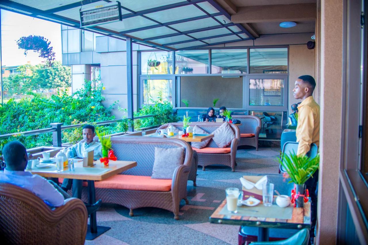 Hera Hotel 캄팔라 외부 사진