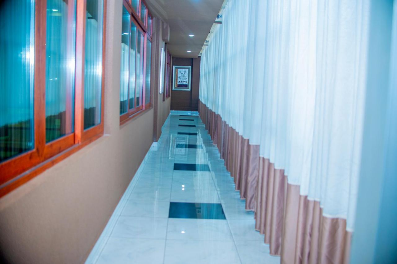 Hera Hotel 캄팔라 외부 사진
