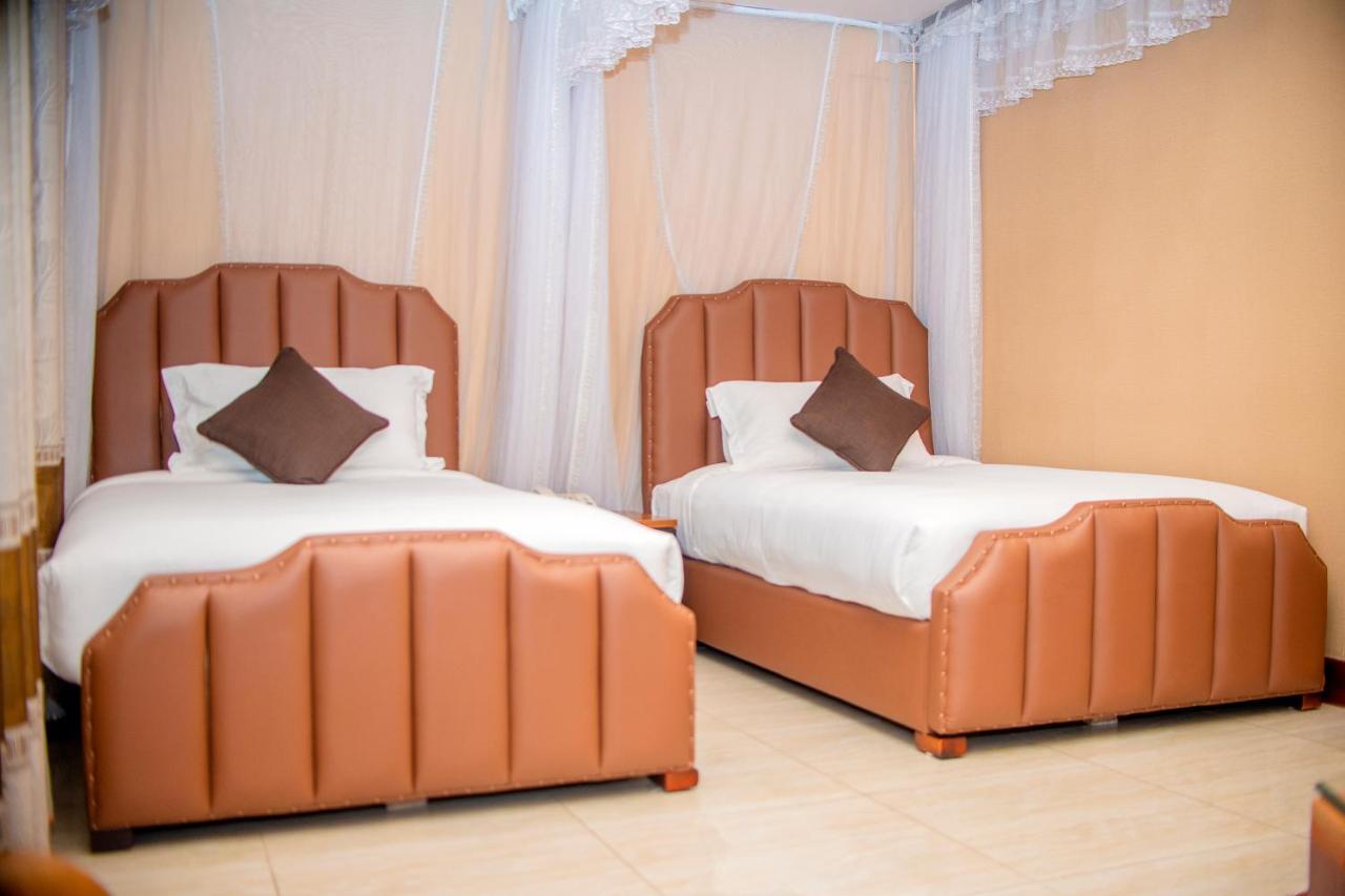 Hera Hotel 캄팔라 외부 사진
