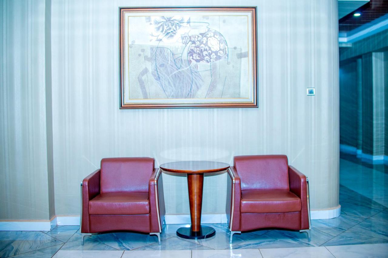 Hera Hotel 캄팔라 외부 사진